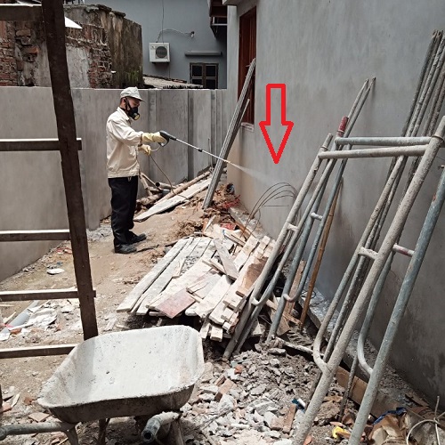 Phun thuốc phòng chống mối cho công trình xây dựng tại huyện Phú Bình